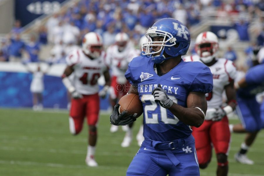 Junior tailback Derrick Locke scored on a 100 yard kickoff return in the first half. UK leads Louisville 17-10 early in the third quarter. Photo by Adam Wolffbrandt