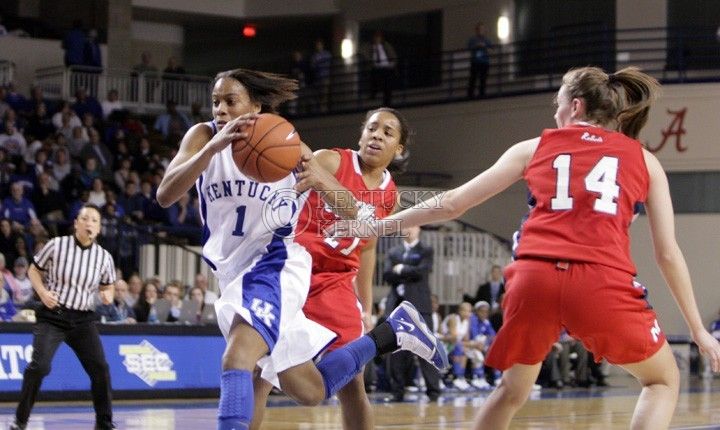 Freshman+Adia+Mathies+driving+to+the+goal+in+the+first+half+of+UKs+game+against+Ole+Miss+last+Thursday.+Photo+by+William+Baldon