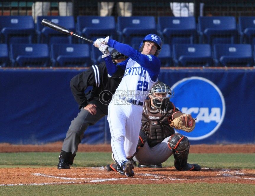 The+UK+Baseball+team+plays+Bowling+Green+at+Cliff+Hagan+Field+on+Friday%2C+Feb.+26%2C+2010.+Photo+by+Adam+Wolffbrandt