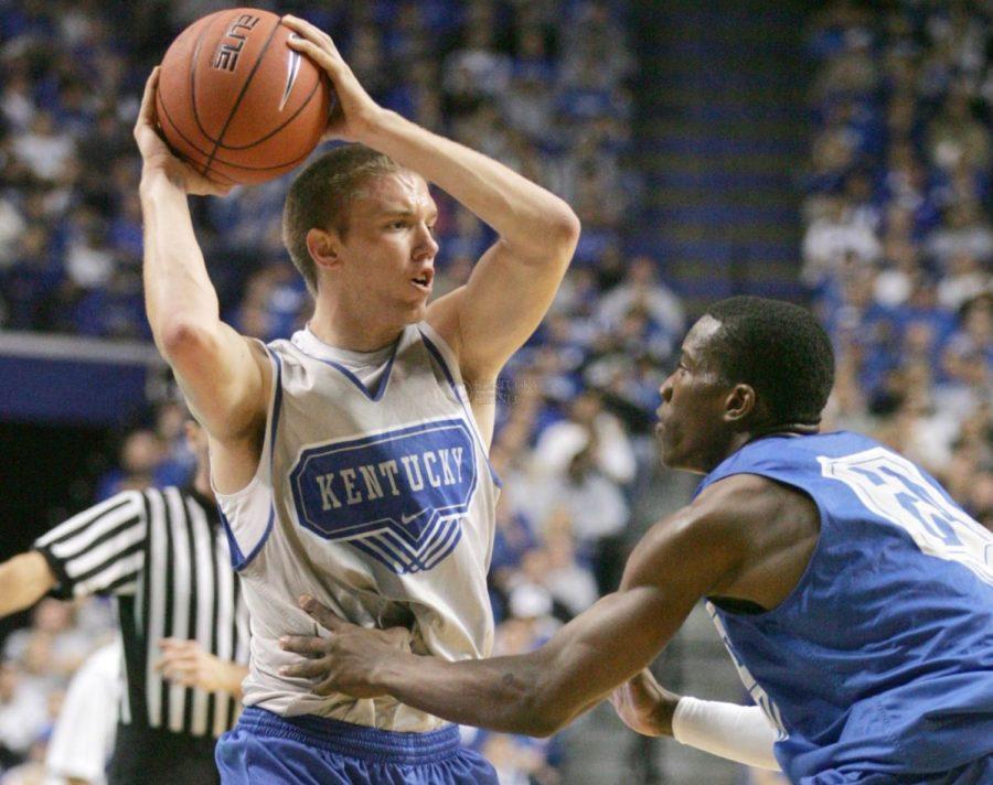 UK+guard+Jon+Hood%2C+left%2C+is+guarded+by+guard+John+Wall+during+the+first+period+of+the+Blue+and+White+scrimmage+at+Rupp+Arena+Wednesday+night.%0D+Photo+by+Zach+Brake
