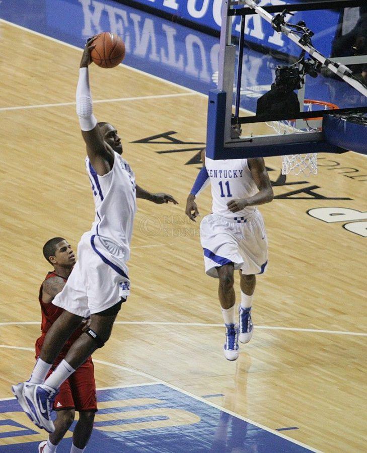 University+of+Kentucky+junior+forward+Patrick+Patterson+flies+toward+a+dunk+during+the+first+half+f+UKs+71-62+win+over+Louisville+on+Sat.%2C+Jan.%2C+2%2C+2010+at+Rupp+Arena+in+Lexington%2C+Ky.+With+this+win%2C+UKs+record+improves+to+15-0.+Photo+by+Ed+Matthews