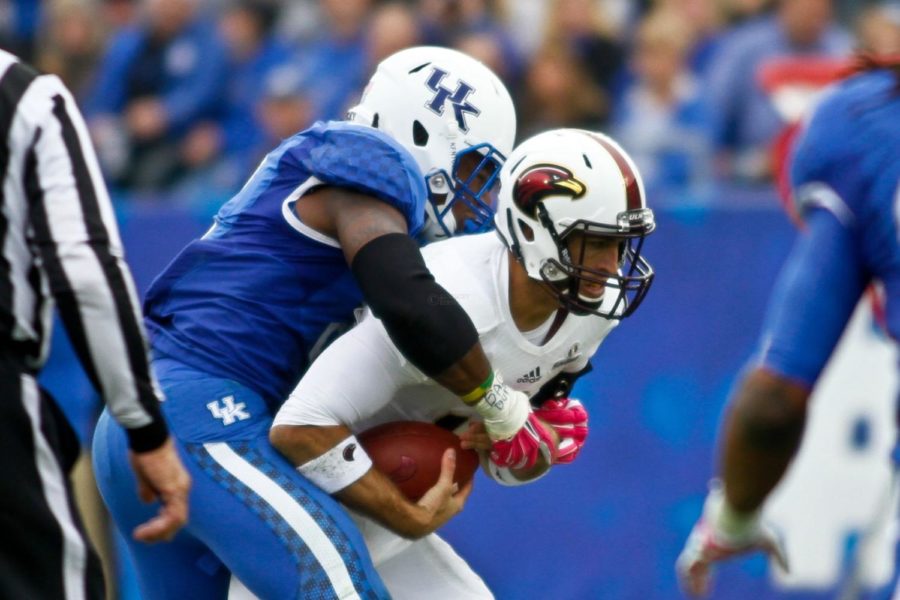 Kentucky+senior+Alvin+Dupree+tackles+a+ULM+player+during+the+first+half+of+the+Kentucky+vs.+University+of+Louisiana+at+Monroe+football+game+at+Commonwealth+Stadium+in+Lexington%2C+Ky.%2C+on+Saturday%2C+October+11%2C+2014.+Photo+by+Jonathan+Krueger