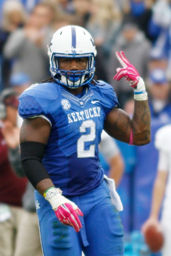 Kentucky+senior+Alvin+Dupree+celebrates+a+big+tackle+during+the+first+half+of+the+Kentucky+vs.+University+of+Louisiana+at+Monroe+football+game+at+Commonwealth+Stadium+in+Lexington%2C+Ky.%2C+on+Saturday%2C+October+11%2C+2014.+Photo+by+Jonathan+Krueger