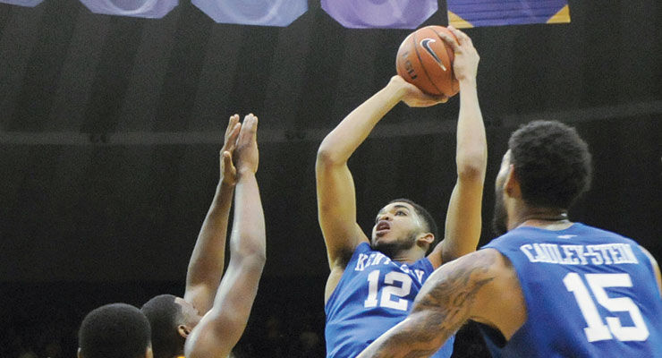 Photographer: Javier Fernández Kentucky freshman foward Karl-Anthony Towns (12) shoots during the Tigers' 71-69 defeat against Kentucky on Tuesday, Feb. 10, 2015 in the Pete Maravich Assembly Center.