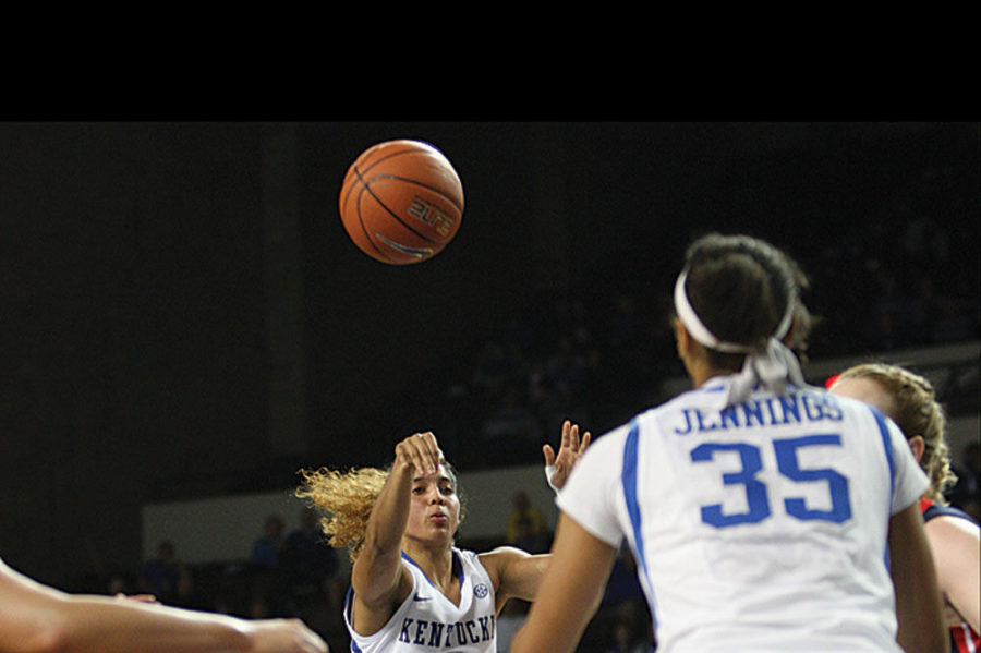 UK+point+guard+Jennifer+ONeil+passes+the+ball+towards+forward+center+Alexis+Jennings+during+the+second+half+of+the+womens+basketball+game+against+Belmont+at+Memorial+Coliseum+Friday%2C+December+14%2C+2014.+Photo+by+Marcus+Dorsey