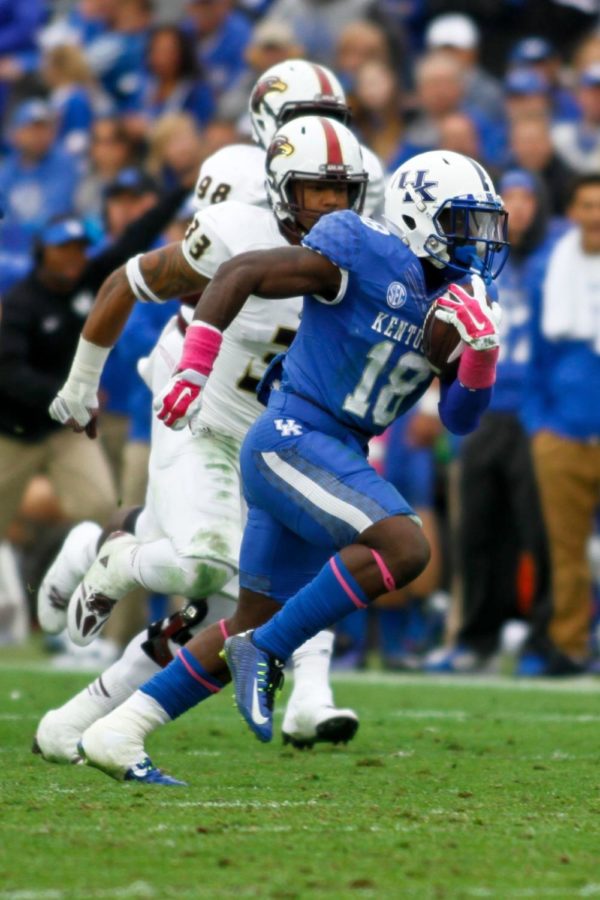 Kentucky+running+back+Stanley+Boom+Wiliams+runs+for+the+end+zone+during+the+second+half+of+the+Kentucky+vs.+University+of+Louisiana+at+Monroe+football+game+at+Commonwealth+Stadium+in+Lexington%2C+Ky.%2C+on+Saturday%2C+October+11%2C+2014.+UK+won+48-14+over+ULM.+Photo+by+Jonathan+Krueger