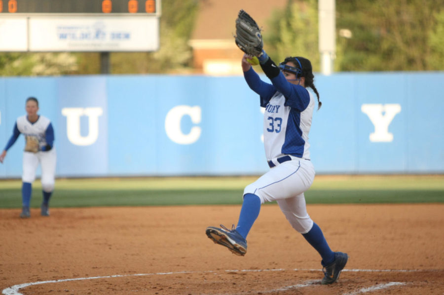 Junior+pitcher+Kelsey+Nunley+%2833%29+pitches+during+the+softball+game+against+WKU+on+Wednesday%2C+April+22%2C+2015+in+Lexington.+Photo+by+Hunter+Mitchell+%7C+Staff