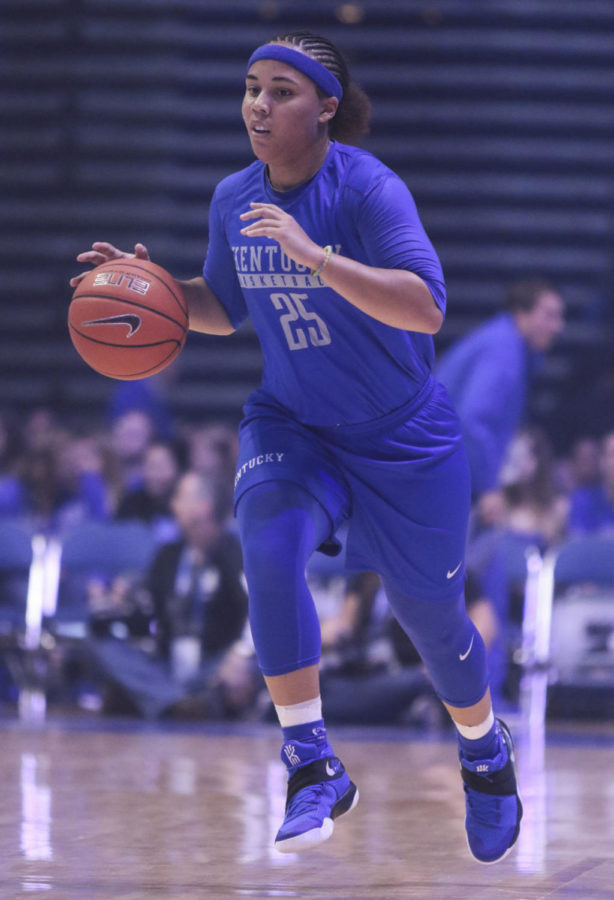 Makayla+Epps+dribbles+the+ball+down+court+during+Big+Blue+Madness+on+Friday%2C+October+14%2C+2016+at+Rupp+Arena+in+Lexington%2C+Ky..