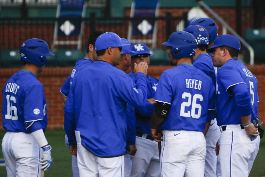 Head+Coach+Nick+Mingione+talks+to+his+team+during+a+WKU+mound+meeting+during+a+game+against+the+Western+Kentucky+Hilltoppers+on+Wednesday%2C+March+1%2C+2017+in+Lexington%2C+Ky.+Photo+by+Carter+Gossett+%7C+Staff