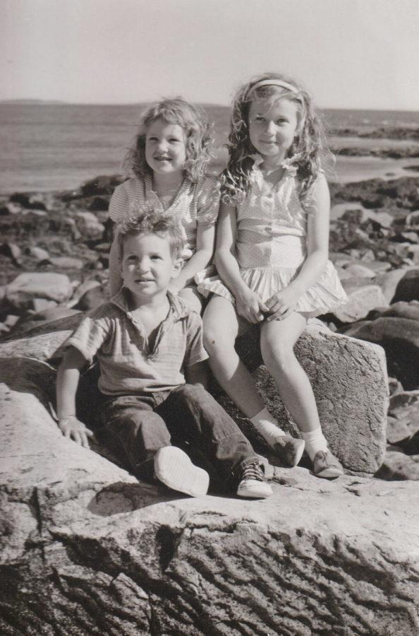 Dr. Richard Schweets children, Rick and Laurin, were 9 and 11 at the time of their fathers death in the plane crash. 