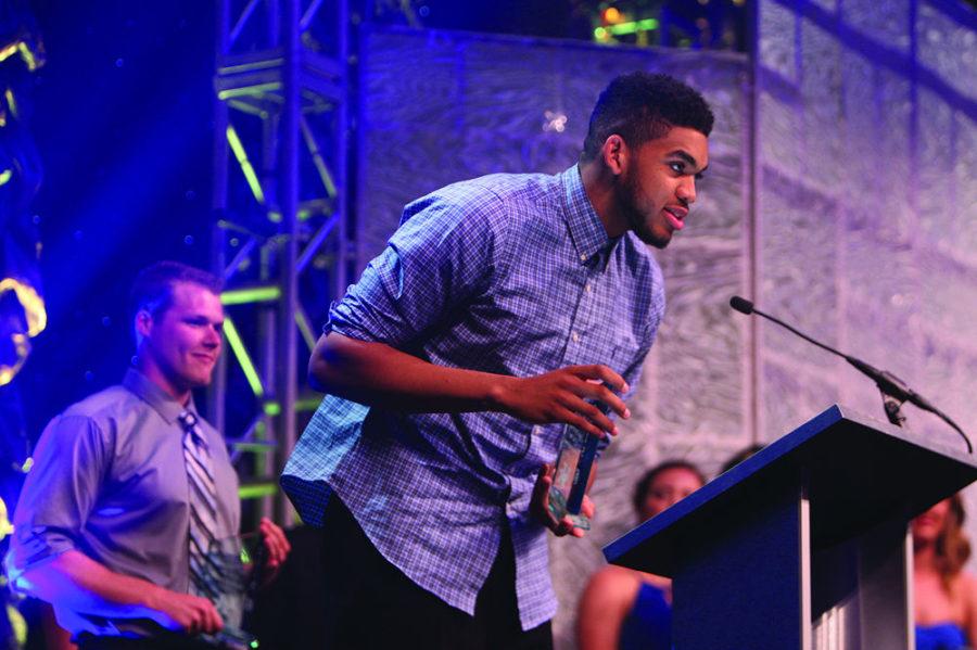 Karl+Anthony+Towns+accepts+the+award+for+Best+Male+Performance+of+the+Year+during+the+Catspys+at+Memorial+Coliseum+on+Monday%2C+April+27%2C+2015+in+Lexington%2C+Kentucky.+Photo+by+Taylor+Pence