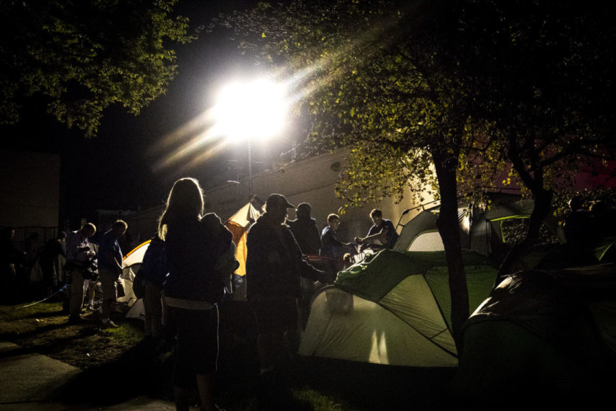 UK basketball fans secure their spot to campout to buy tickets to Big Blue Madness on the lawn outside Memorial Coliseum on Wednesday, September 27, 2017 in Lexington, Kentucky. Big Blue Madness will be held on Friday October 13, 2017 at Rupp Arena as the beginning to the 2017-2018 basketball season. Photo by Arden Barnes | Staff