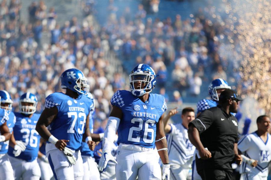 Kentucky+running+back+Benny+Snell+Jr.+runs+out+of+the+tunnel+before+the+game+against+Eastern+Michigan+on+Saturday%2C+September+30%2C+2017+in+Lexington%2C+Ky.+Kentucky+won+24-20.+Photo+by+Chase+Phillips+%7C+Staff