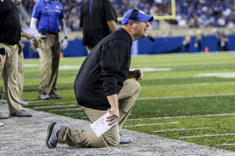 Kentucky Wildcats defensive coordinator Matt House coaches the defense during the blue white spring game at Commonwealth Stadium on Friday, April 14, 2017 in Lexington, KY. Photo by Addison Coffey | Staff.