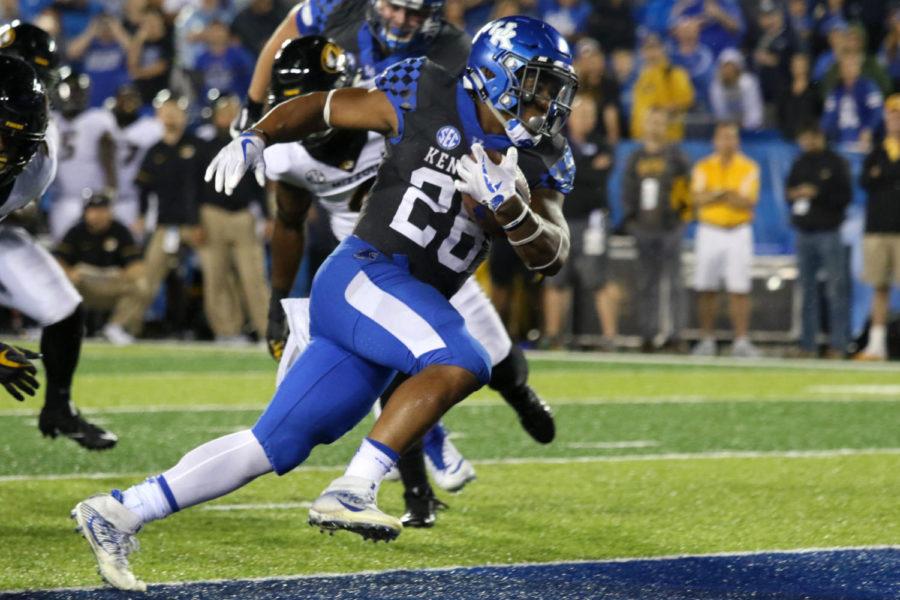 Kentucky running back Benny Snell Jr. scores a touchdown during the game against Missouri Saturday, October 7, 2017 in Lexington, Ky. Kentucky won the game 40-34.