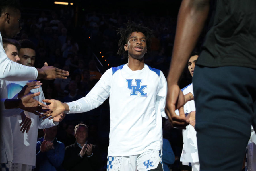 Kentucky+Guard+%2322+Shai+Gilgeous-Alexander+high+fives+teammates+before+the+game+against+Centre+College+on+Friday%2C+November+3%2C+2017+in+Lexington%2C+Ky.+Kentucky+won+106-63.+Photo+by+Chase+Phillips+%7C+Staff