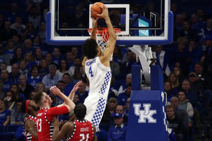 Freshman+forward+Nick+Richards+dunks+the+ball+during+the+game+against+UIC+on+Sunday%2C+November+26%2C+2017+in+Lexington%2C+Ky.+Kentucky+won+the+game+107-73.+Photo+by+Hunter+Mitchell