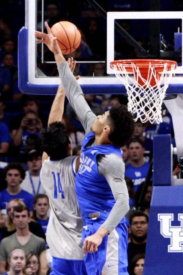 Kentucky Wildcats forward blocks forward Tai Wynyard during the Blue/White game on Friday, October 20, 2017 in Lexington, Ky. Blue defeated White 88-67. Photo by Carter Gossett | Staff