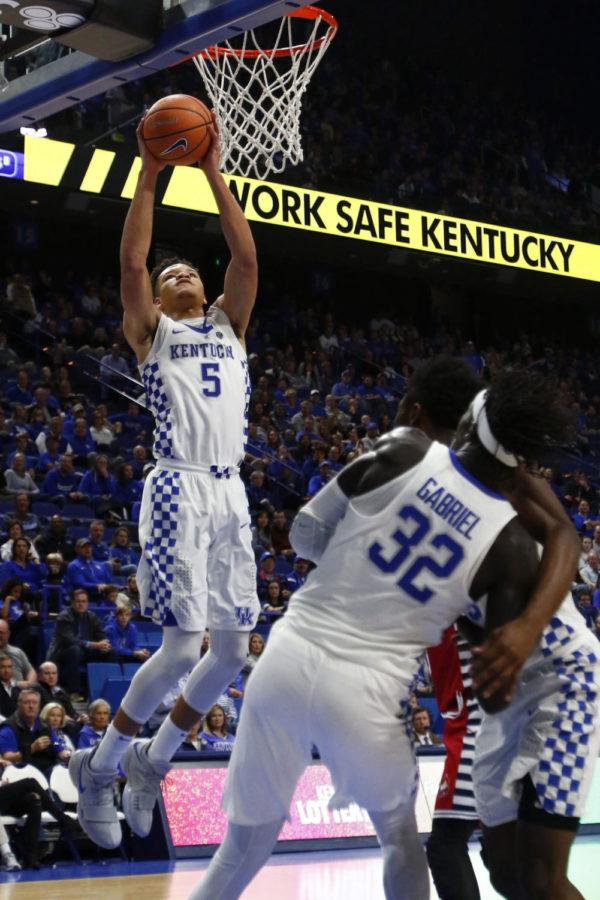 Freshman forward Kevin Knox lays the ball up during the game against UIC on Sunday, November 26, 2017 in Lexington, Ky. Kentucky won the game 107-73. Photo by Hunter Mitchell