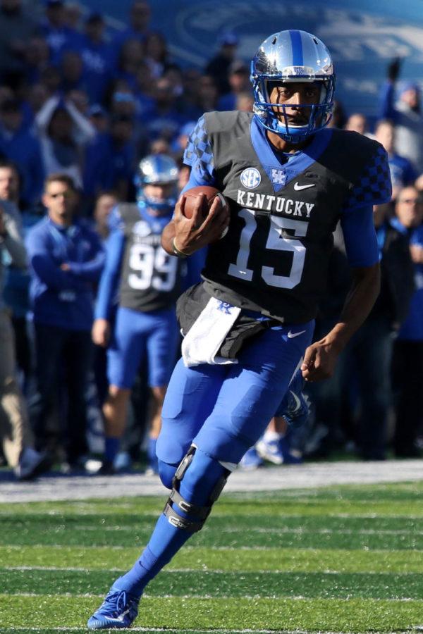 Kentucky+quarterback+Stephen+Johnson+runs+the+ball+down+the+field+during+the+senior+day+game+against+Louisville+on+Saturday%2C+November+25%2C+2017+in+Lexington%2C+Ky.+Louisville+won+the+game+44-17.