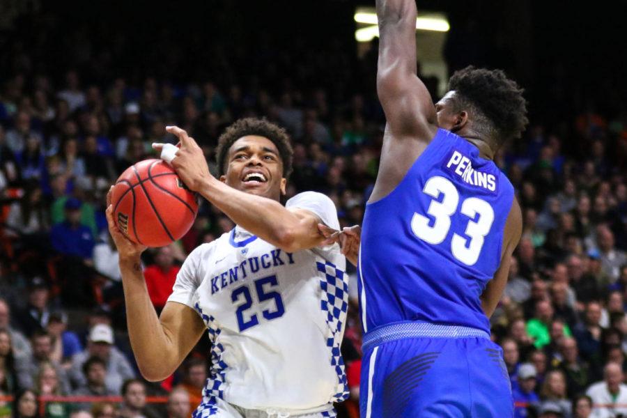 Kentucky+freshman+forward+PJ+Washington+drives+towards+the+basket+during+the+game+against+Buffalo+in+the+second+round+of+the+NCAA+tournament+on+Saturday%2C+March+17%2C+2018%2C+in+Boise%2C+Idaho.+Kentucky+defeated+Buffalo+95-75.+Photo+by+Arden+Barnes+%7C+Staff