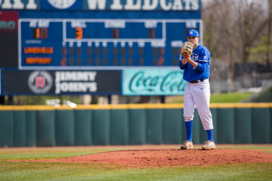 University+of+Kentucky+freshman+Daniel+Harper+pitches+during+the+game+against+Louisville+on+Tuesday%2C+April+3%2C+2018+in+Lexington%2C+Ky.+Photo+by+Jordan+Prather+%7C+Staff