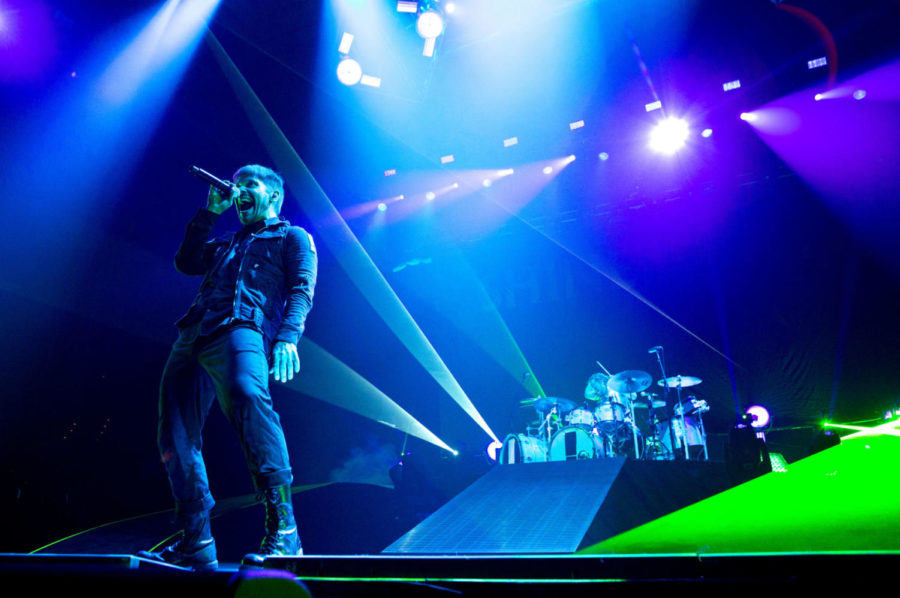Shinedown+performs+at+Rupp+Arena+along+with+Bad+Wolves%2C+Starset+and+Five+Finger+Death+Punch+on+Tuesday%2C+May+8%2C+2018+in+Lexington%2C+Kentucky.+Photo+by+Arden+Barnes+%7C+Staff