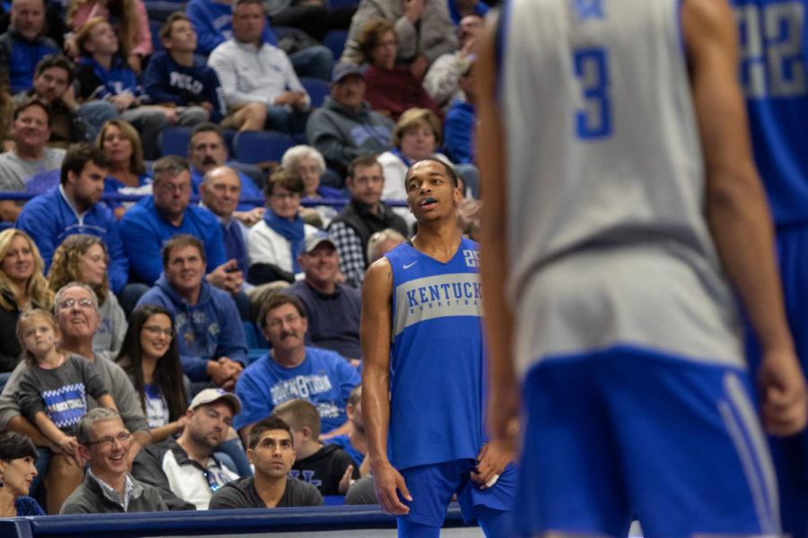 PJ+Washington+waits+to+inbound+the+ball+for+the+Blue+Team+during+the+Blue-White+game+on+Sunday+Oct.+21%2C+2018%2C+at+Rupp+Arena+in+Lexington%2C+Kentucky.+Photo+by+Connor+Woods+%7C+Staff