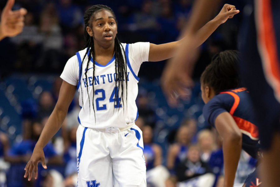 Senior guard Taylor Murray dribbling the ball up the court. University of Kentucky womens basketball team defeated University of Virginia 63-51 at Rupp Arena on Thursday, Nov. 15, 2018 in Lexington, Kentucky. Photo by Michael Clubb | Staff