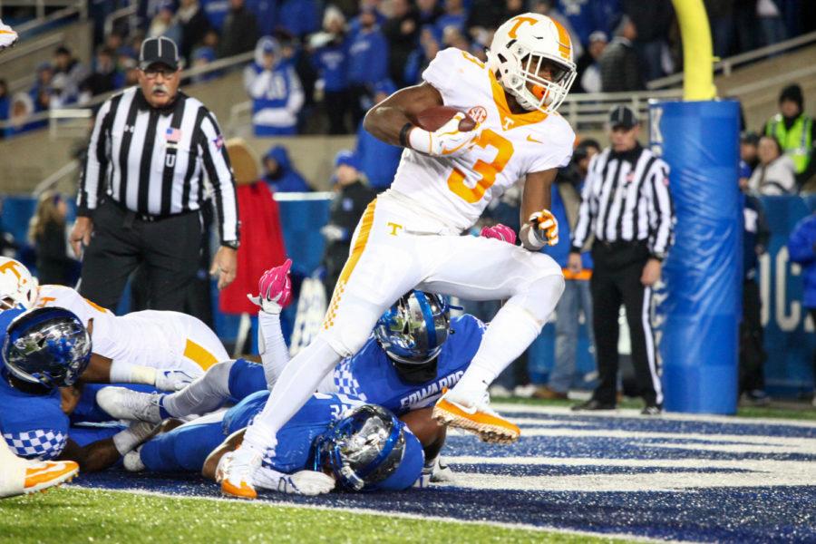 Tennessee Volunteers running back Ty Chandler scores a touchdown during the game against Tennessee at Kroger Field in Lexington, Ky. Kentucky won 29-26 on Saturday, October 28, 2017.