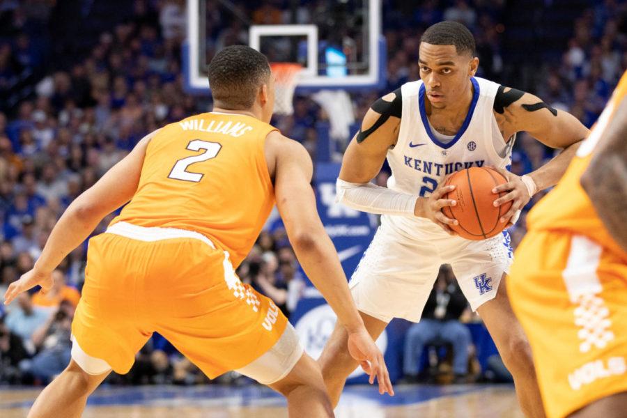 Sophomore+forward+PJ+Washington+analyzes+Tennessees+defense.+No.5+UK+mens+basketball+team+defeated+No.1+Tennessee+86-69+at+Rupp+Arena+on+Feb.+16%2C+2019+in+Lexington%2C+Kentucky.+Photo+by+Michael+Clubb+%7C+Staff