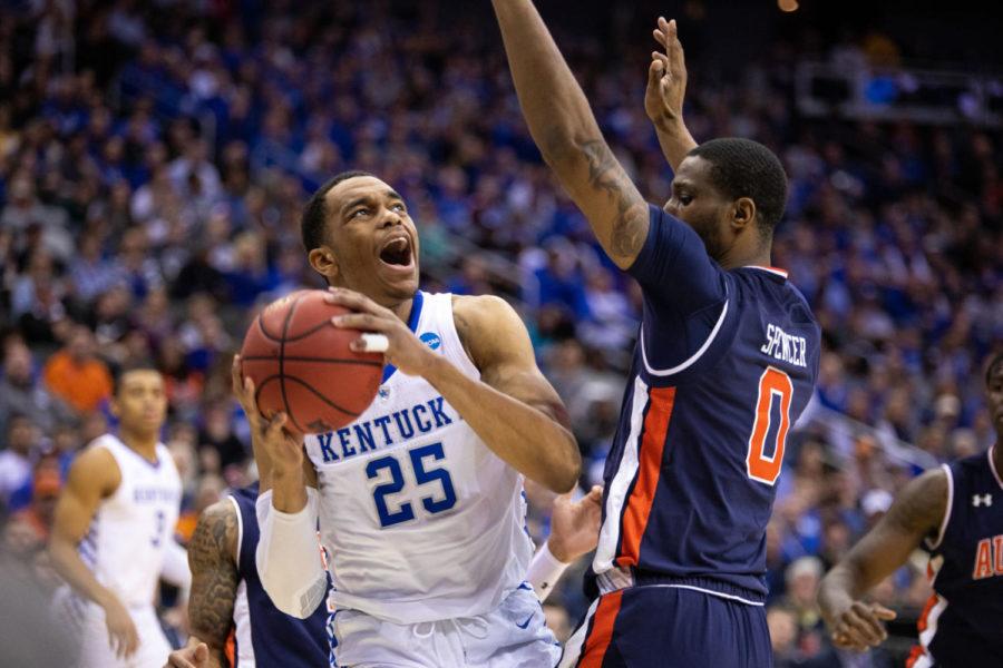 Kentucky sophomore forward PJ Washington fights for position under the basket during the game against Auburn in the NCAA tournament Elite Eight on Sunday, March 31, 2019, at the Sprint Center in Kansas City, Missouri. Photo by Jordan Prather | Staff