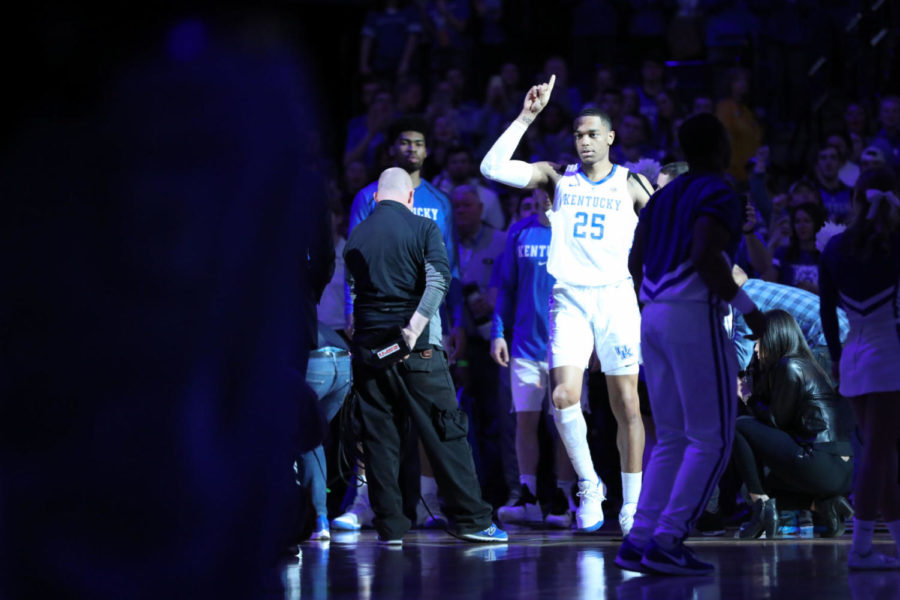 Sophomore+forward+PJ+Washington+being+introduced+before+the+game.+No.+4+ranked+UK+mens+basketball+team+defeated+Arkansas+70-66+at+Rupp+Arena+on+Tuesday%2C+Feb.+26%2C+2019%2C+in+Lexington%2C+Kentucky.+Photo+by+Michael+Clubb+%7C+Staff