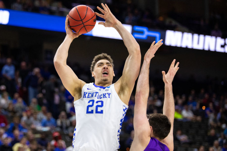 Kentucky+graduate+student+forward+Reid+Travis+shoots+the+ball+during+the+game+against+Abilene+Christian+in+the+first+round+of+the+NCAA+tournament+on+Thursday%2C+Mar.+21%2C+2019%2C+at+VyStar+Veterans+Memorial+Arena+in+Jacksonville%2C+Florida.+Photo+by+Jordan+Prather+%7C+Staff
