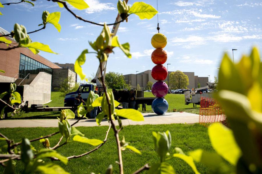 Artist Tony Tassets Mood Sculpture was installed outside the Gatton Student Center on Tuesday, April 23, 2019, in Lexington, Kentucky. Photo by Arden Barnes | Staff