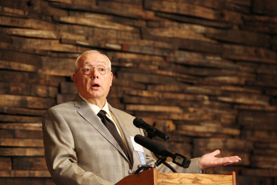 Journalism professor Mike Farrell thanked the University of Kentucky Journalism Alumni Association during his induction into the Kentucky Journalism Hall of Fame at The Grand Reserve in Lexington, Ky., on Friday, April 28, 2017. FILE PHOTO