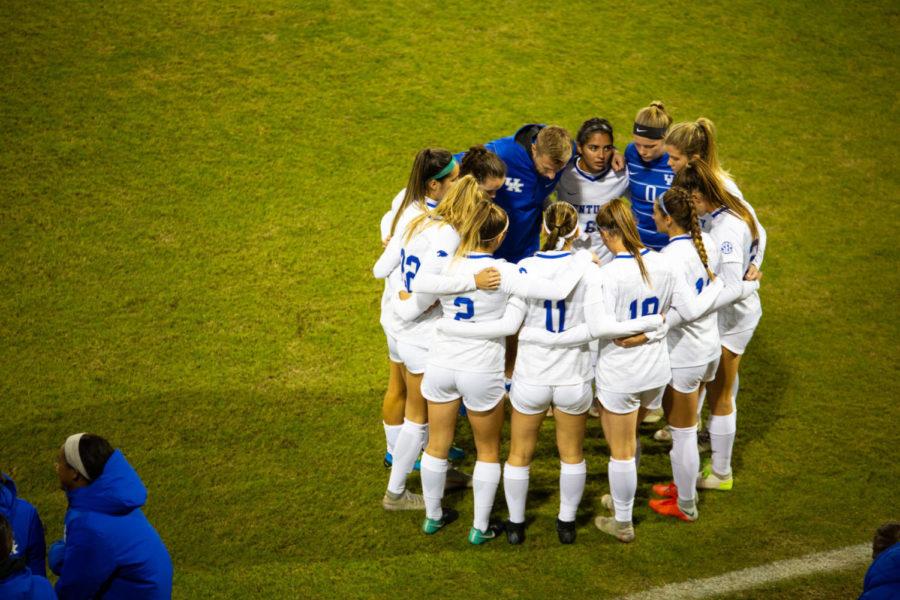 The+Kentucky+womens+soccer+team+huddles+up+before+the+game+against+Georgia+on+Thursday%2C+Oct.+25%2C+2018%2C+in+Lexington%2C+Kentucky.+Kentucky+defeated+Georgia+2+to+1.+Photo+by+Jordan+Prather+%7C+Staff