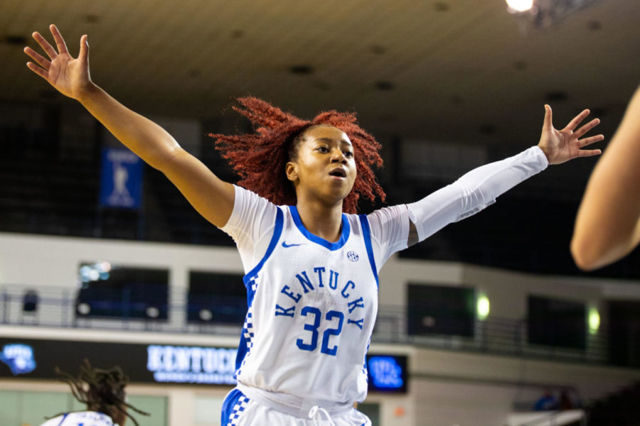 Kentucky senior guard Jaida Roper guards the inbounds pass during the exhibition game against Southern Indiana on Wednesday, Oct. 30, 2019, at Memorial Coliseum in Lexington, Kentucky. Kentucky won 80-44. Photo by Jordan Prather | Staff