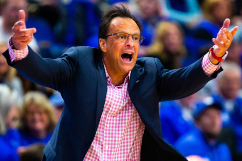 Georgia head coach Tom Crean yells to his players during the game against Georgia on Tuesday, Jan. 21, 2020, at Rupp Arena in Lexington, Kentucky. Kentucky won 89-79. Photo by Jordan Prather | Staff