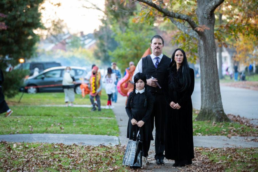 The+Schaub+family+poses+as+the+Adams+Family+during+Halloween+on+Saturday%2C+Oct.+31%2C+2020%2C+on+Chenault+Rd+in+Lexington%2C+Kentucky.+Photo+by+Michael+Clubb+%7C+Staff.