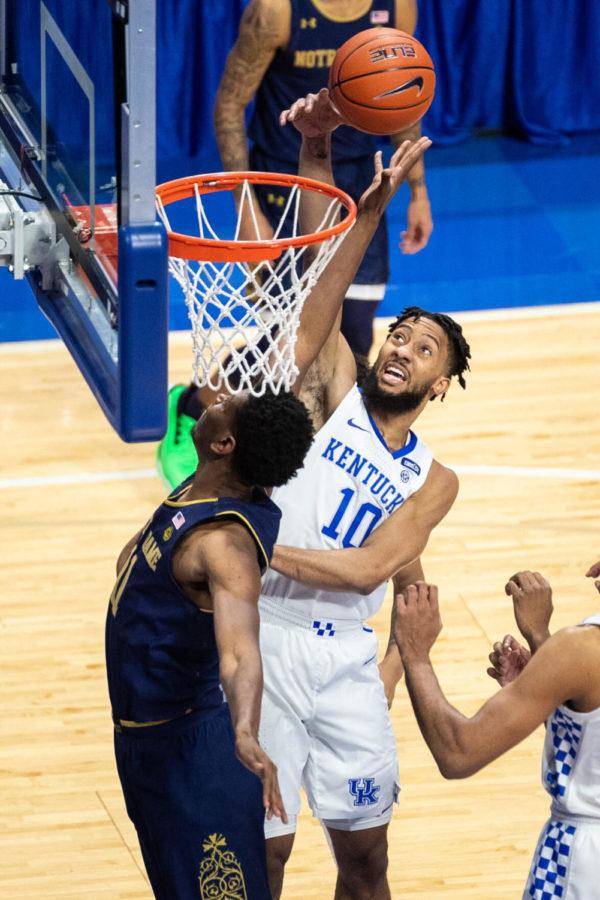 Kentucky+Wildcats+guard+Davion+Mintz+%2810%29+attempts+to+block+a+shot+during+the+University+of+Kentucky+vs.+Notre+Dame+basketball+game+on+Saturday%2C+Dec.+12%2C+2020%2C+at+Rupp+Arena+in+Lexington%2C+Kentucky.+Notre+Dame+won+64-63.+Photo+by+Michael+Clubb+%7C+Staff