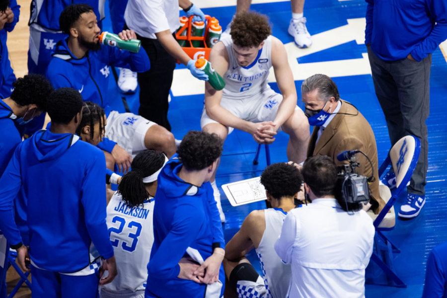 Kentucky+Wildcats+head+coach+John+Calipari+talks+to+his+team+in+a+huddle+before+the+University+of+Kentucky+vs.+Tennessee+mens+basketball+game+on+Saturday%2C+Feb.+6%2C+2021%2C+at+Rupp+Arena+in+Lexington%2C+Kentucky.+UK+lost+82-71.+Photo+by+Michael+Clubb+%7C+Staff