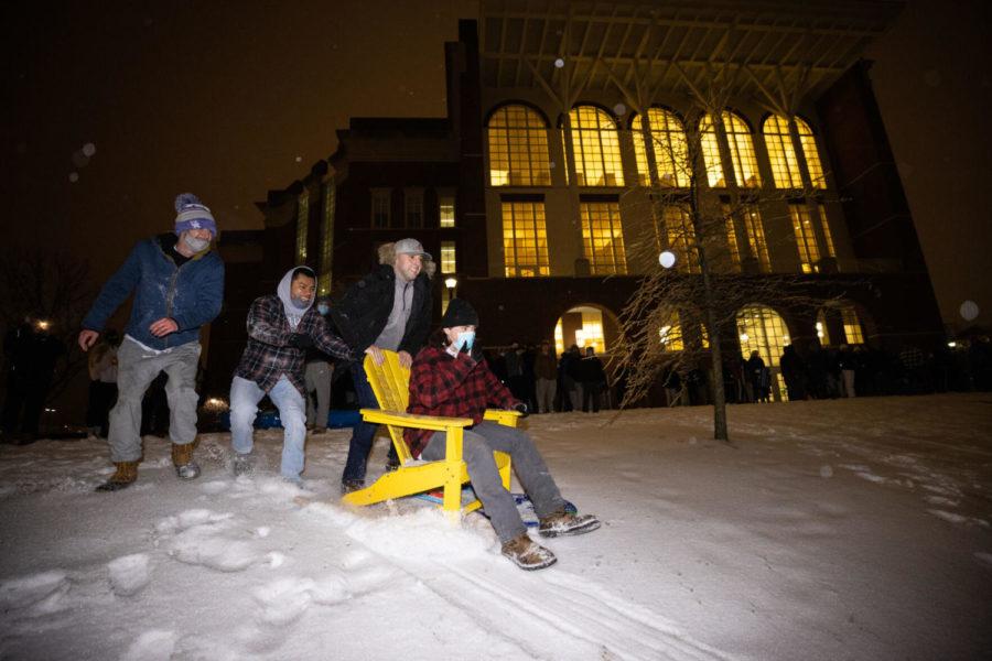 UK+students+use+a+chair+as+a+sled+to+go+down+The+Bowl+on+Monday%2C+Feb.+15%2C+2021%2C+at+William+T.+Young+Library+in+Lexington%2C+Kentucky.+Photo+by+Michael+Clubb+%7C+Staff