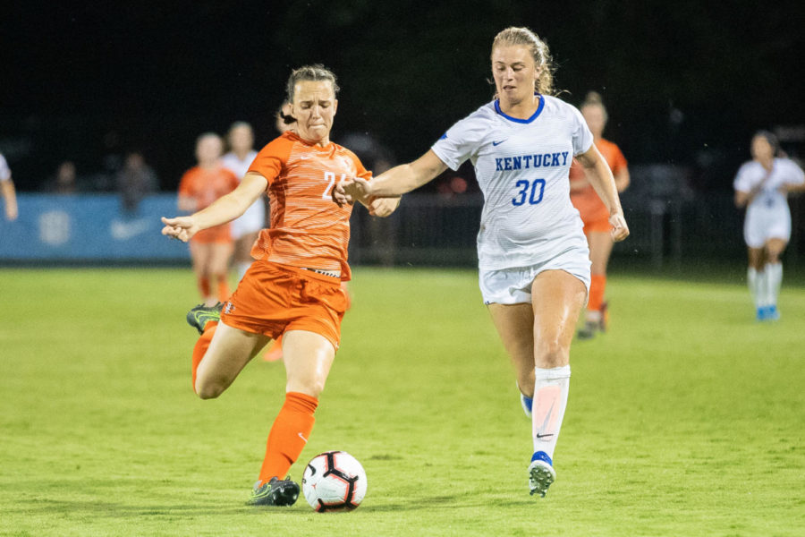Kentucky+freshman+forward+Jordyn+Rhodes+challenges+a+defender+during+the+UK+vs+Bowling+Green+State+University+women%E2%80%99s+soccer+game+on+Thursday%2C+Aug.+22%2C+2019%2C+at+the+Bell+Soccer+Complex+in+Lexington%2C+Kentucky.+UK+and+BG+tied+3-3.+Photo+by+Michael+Clubb+%7C+Staff