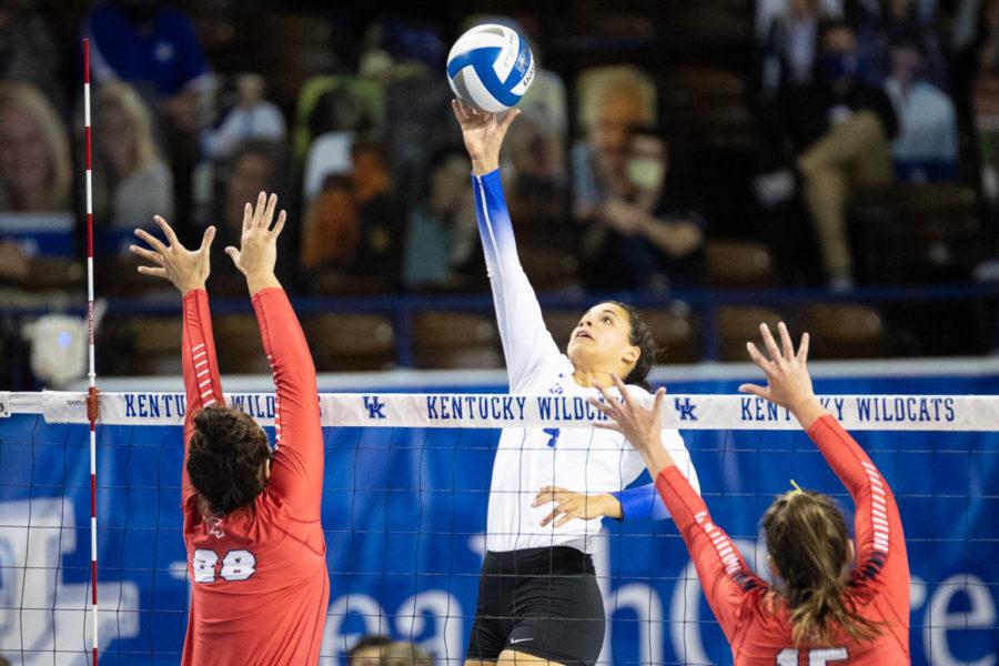 Kentucky+Wildcats+outside+hitter+Avery+Skinner+%284%29+hits+the+ball+during+the+UK+vs.+Ole+Miss+volleyball+game+on+Friday%2C+March+12%2C+2021%2C+at+Memorial+Coliseum+in+Lexington%2C+Kentucky.+UK+won+3-0.+Photo+by+Michael+Clubb+%7C+Staff