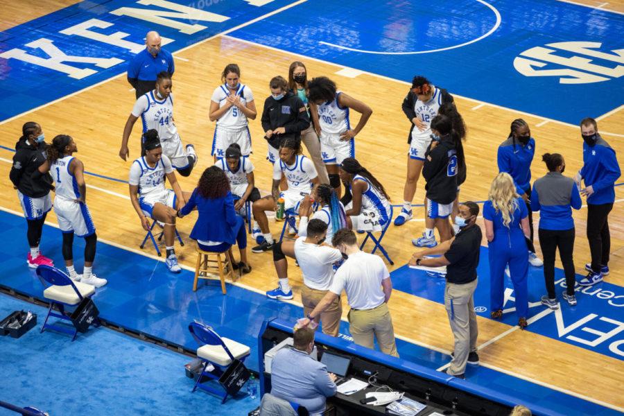 Kentucky Wildcats head coach Kyra Elzy talks to her team during the University of Kentucky vs. Tennessee women’s basketball game on Thursday, Feb. 11, 2021, at Rupp Arena in Lexington, Kentucky. Kentucky won 71-56. Photo by Jack Weaver | Staff
