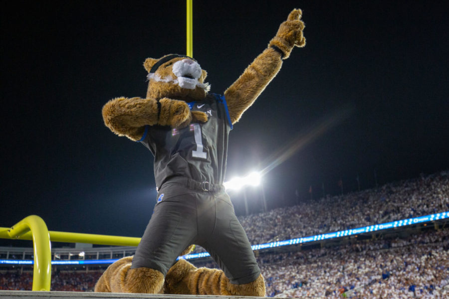 The+Wildcat+celebrates+a+Kentucky+touchdown+during+the+University+of+Kentucky+vs.+Florida+football+game+on+Saturday%2C+Oct.+2%2C+2021%2C+at+Kroger+Field+in+Lexington%2C+Kentucky.+UK+won+20-13.+Photo+by+Jack+Weaver+%7C+Staff