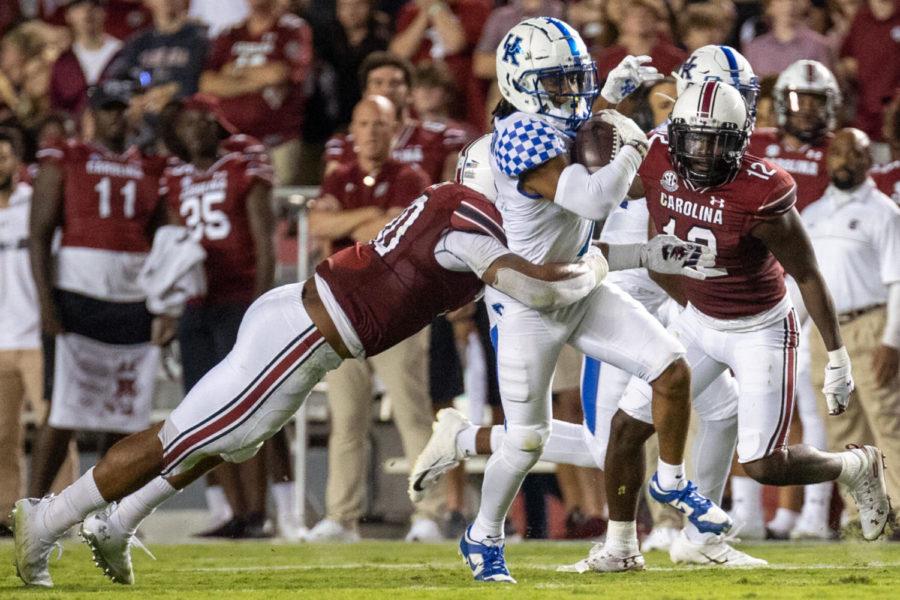 Kentucky+wide+receiver+WanDale+Robinson+%281%29+runs+with+the+ball+during+the+University+of+Kentucky+vs.+South+Carolina+football+game+on+Saturday%2C+Sept.+25%2C+2021%2C+at+Williams-Brice+Stadium+in+Columbia%2C+South+Carolina.+UK+won+16-10.+Photo+by+Jack+Weaver+%7C+Staff