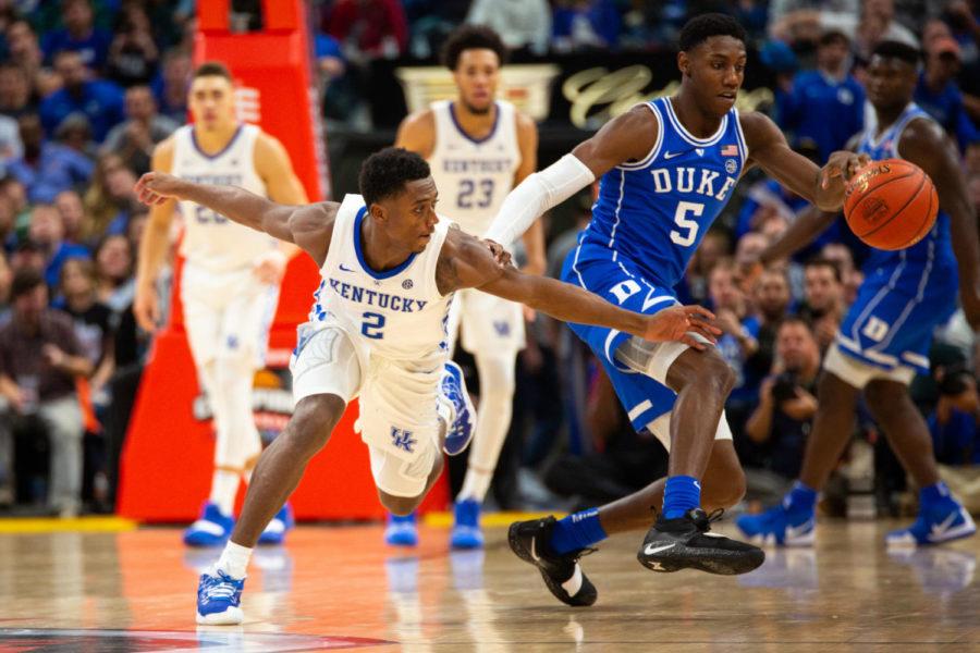 Kentucky+freshman+guard+Ashton+Hagans+reaches+for+a+loose+ball+during+the+game+against+Duke+in+the+State+Farm+Champions+Classic+on+Tuesday%2C+Nov.+6%2C+2018%2C+at+Bankers+Life+Fieldhouse+in+Indianapolis%2C+Indiana.+Photo+by+Jordan+Prather+%7C+Staff