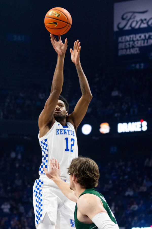 Kentucky+Wildcats+forward+Keion+Brooks+Jr.+%2812%29+shoots+the+ball+during+the+UK+vs.+Ohio+University+men%E2%80%99s+basketball+game+on+Friday%2C+Nov.+19%2C+2021%2C+at+Rupp+Arena+in+Lexington%2C+Kentucky.+UK+won+77-59.+Photo+by+Michael+Clubb+%7C+Staff